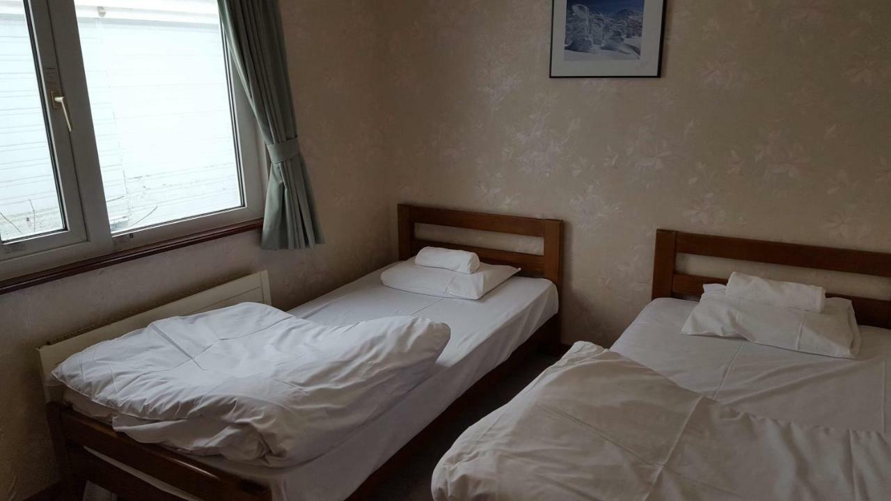 Absolute Niseko Lodge Hirafu Bagian luar foto